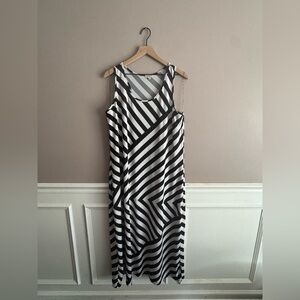 Black and White Sleeveless Maxi Dress Horizontal Modern Stretch Womens 3XL